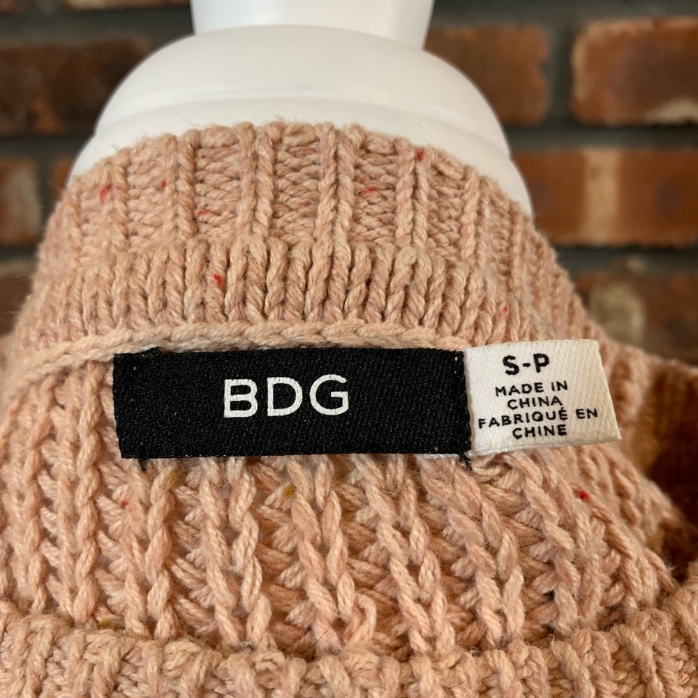 BDG Fall For Cable-Knit Chunky Oversized Sweater - Picture 7 of 8